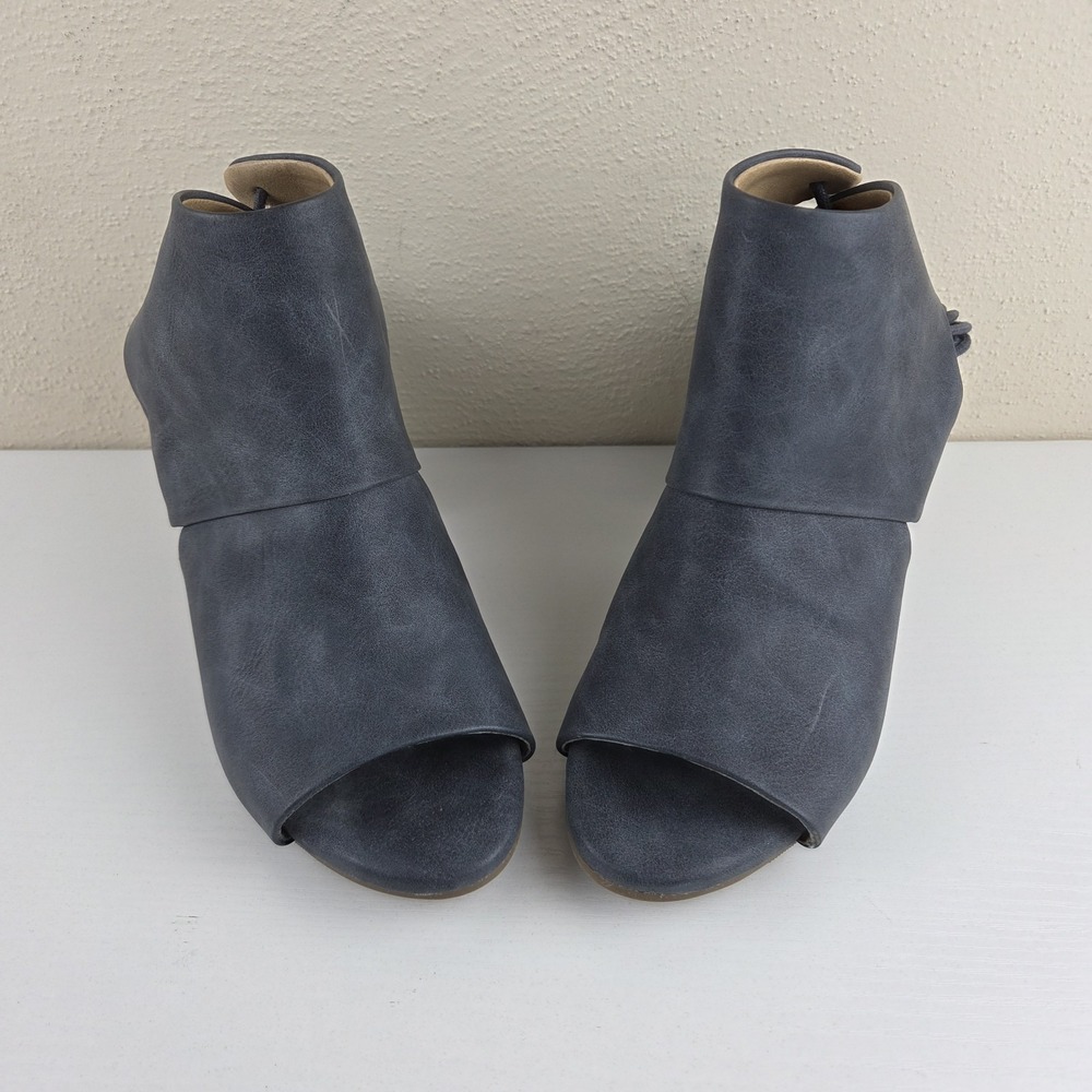 Kenneth Cole Reaction Best Hit Peep Toe Block Heel Calf Lace Sandals Blue Wmns 7 - Picture 5 of 13